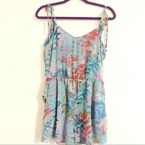 NWT bcbgmaxazaria tropical leaf romper
